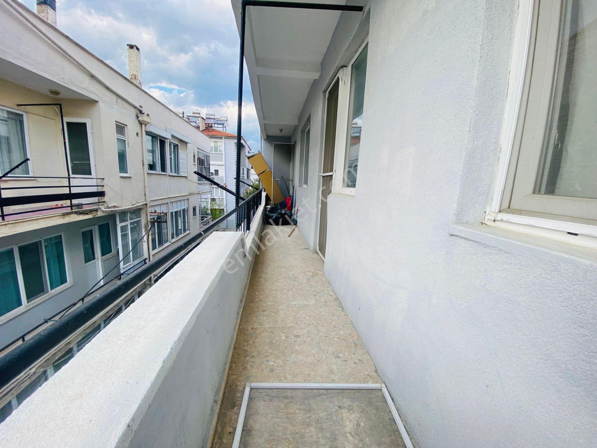 ꧁ay Emlaktan꧁akçay Merkezde Ön Cephe Denize 100 Metre Kiralık 2+1 Daire - Görsel 25