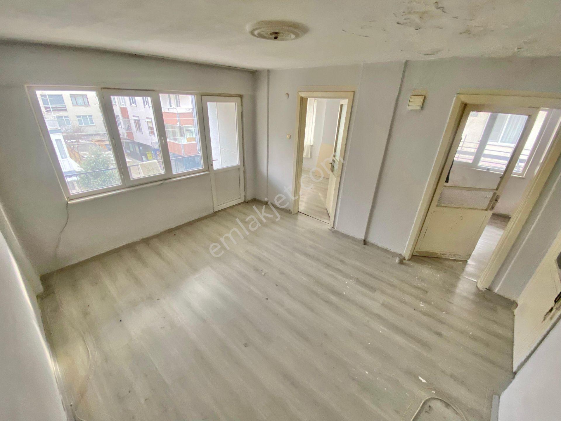 ꧁ay Emlaktan꧁akçay Merkezde Ön Cephe Denize 100 Metre Kiralık 2+1 Daire - Görsel 11