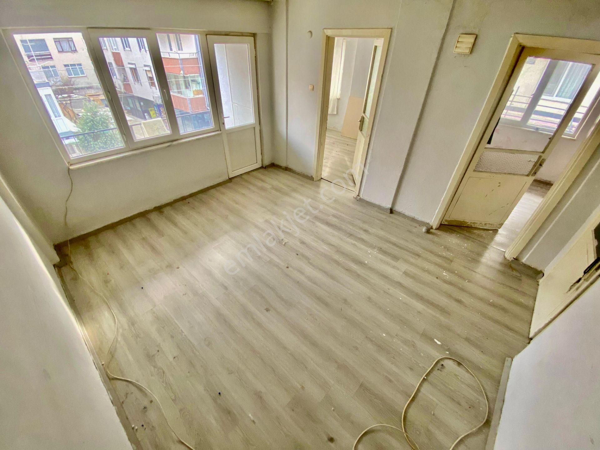 ꧁ay Emlaktan꧁akçay Merkezde Ön Cephe Denize 100 Metre Kiralık 2+1 Daire - Görsel 8