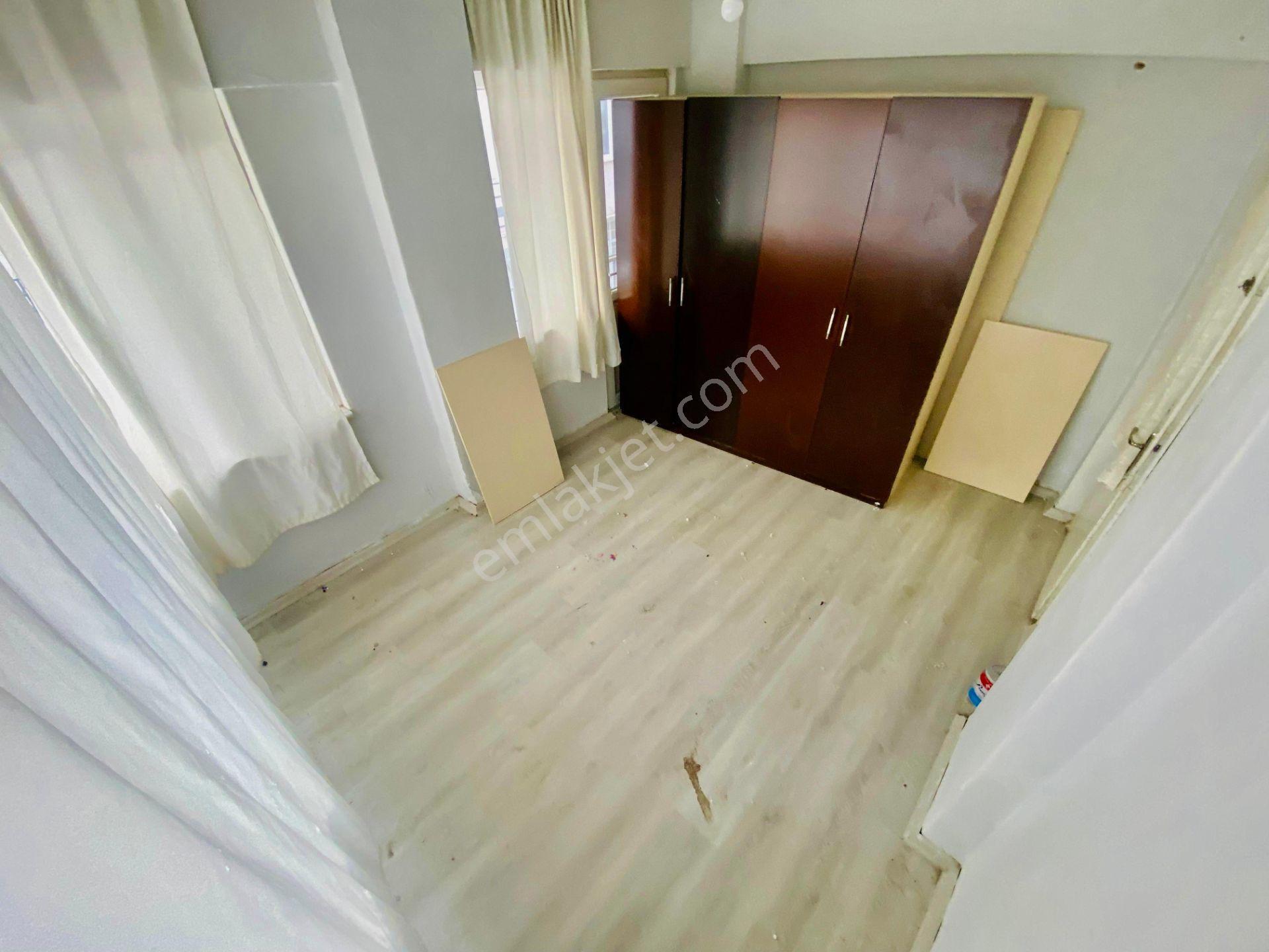꧁ay Emlaktan꧁akçay Merkezde Ön Cephe Denize 100 Metre Kiralık 2+1 Daire - Görsel 15
