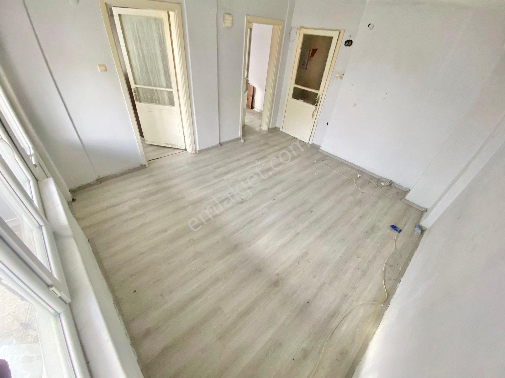 ꧁ay Emlaktan꧁akçay Merkezde Ön Cephe Denize 100 Metre Kiralık 2+1 Daire - Görsel 13