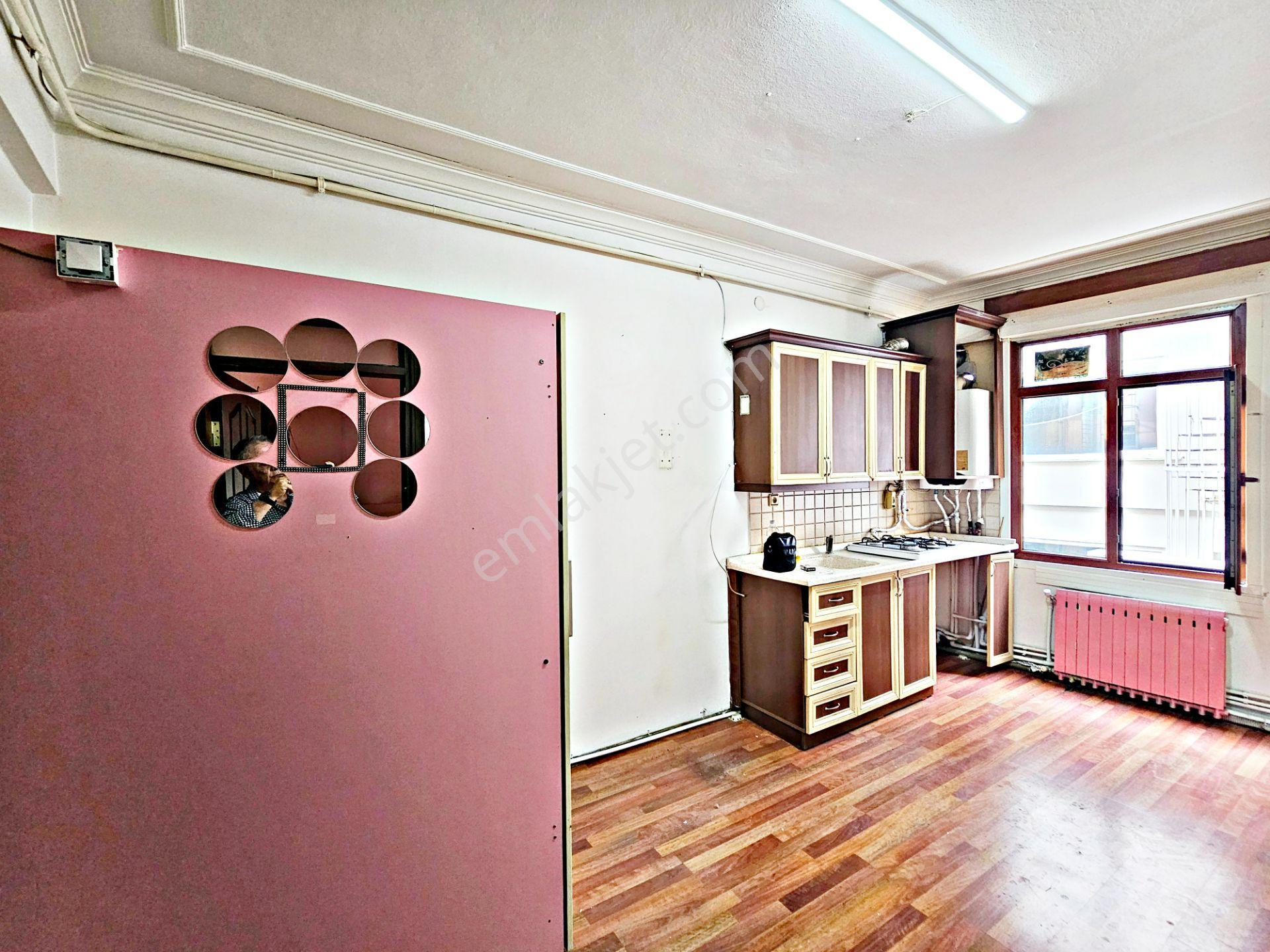 İzmit Fethiye Cd. Gök İş Hanı, Caddeye Bakan Satılık 50 M2 Ofis - Görsel 12