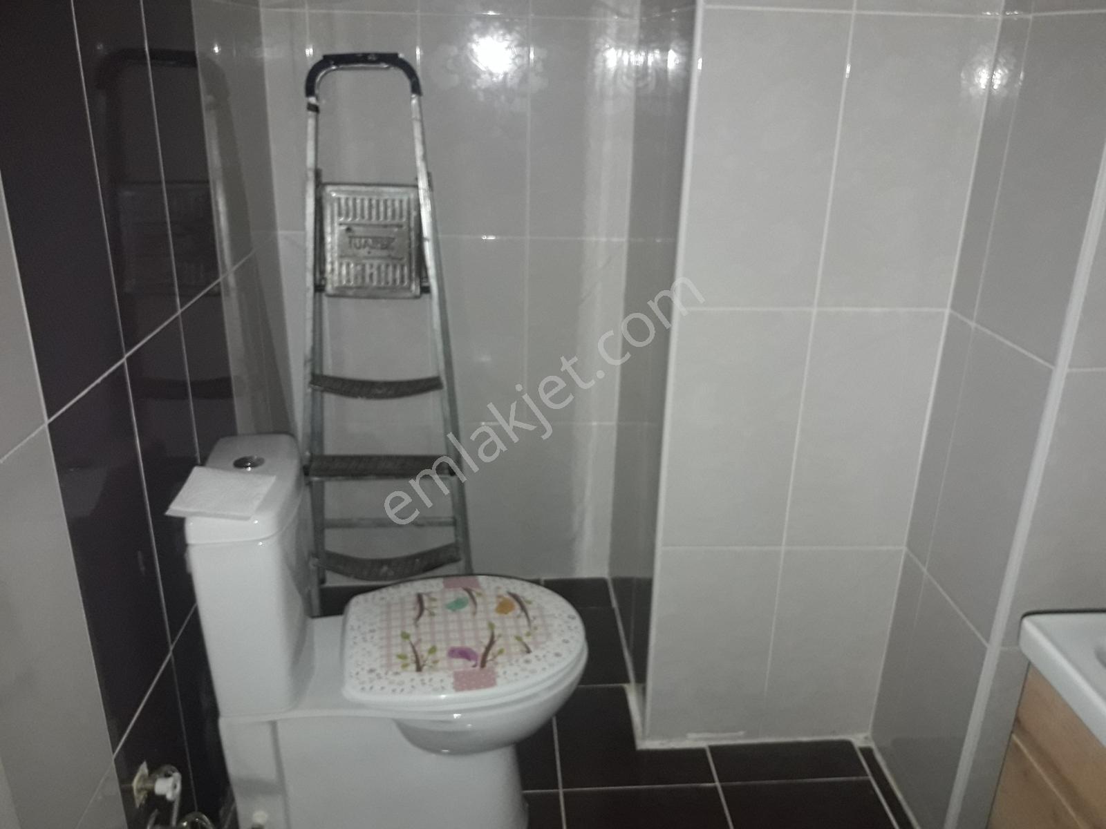 Okullar Bölgesinde Ayça'dan Geniş Kullanışlı Kiralık 2+1 Daire - Görsel 8