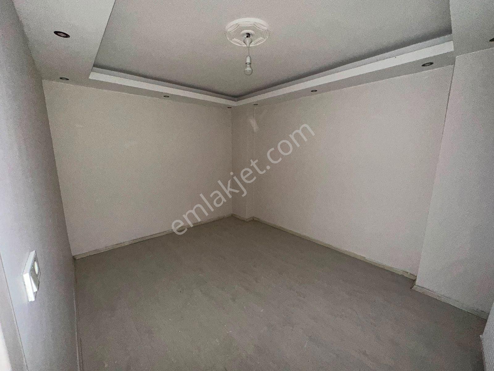 Esenyurt Turgut Özal Mahallesinde , Torium Avm Nin Yanıbaşında , Metrobüse 3 Dk Satılık Daire 2+1 - Görsel 23