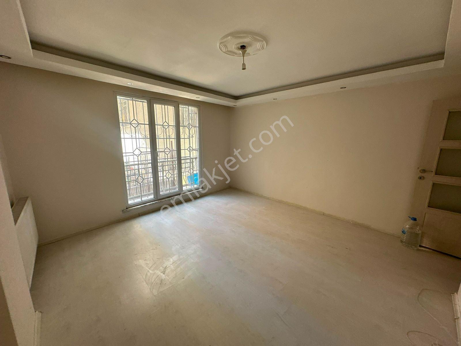 Esenyurt Turgut Özal Mahallesinde , Torium Avm Nin Yanıbaşında , Metrobüse 3 Dk Satılık Daire 2+1 - Görsel 4