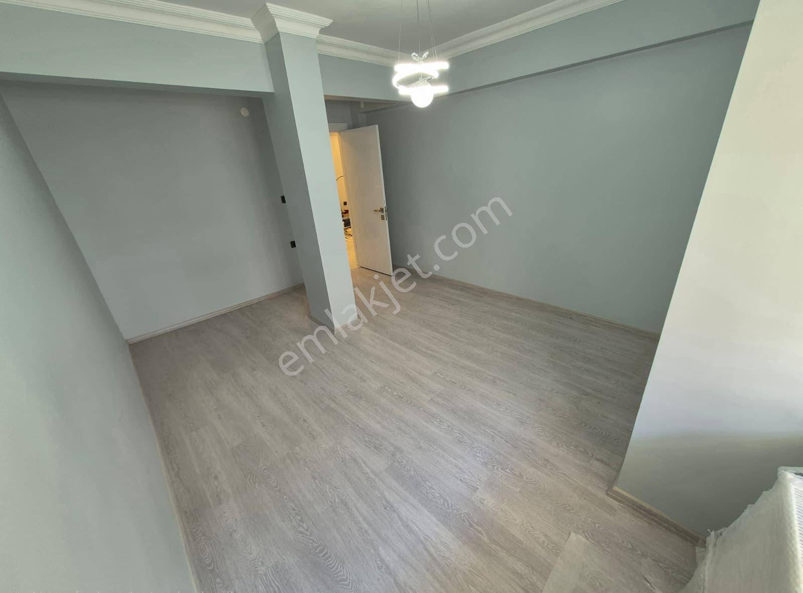 İlkadım Liman Mahallesi'nde Tamamen Yenilenmiş Kiralık 2+1 - Görsel 14