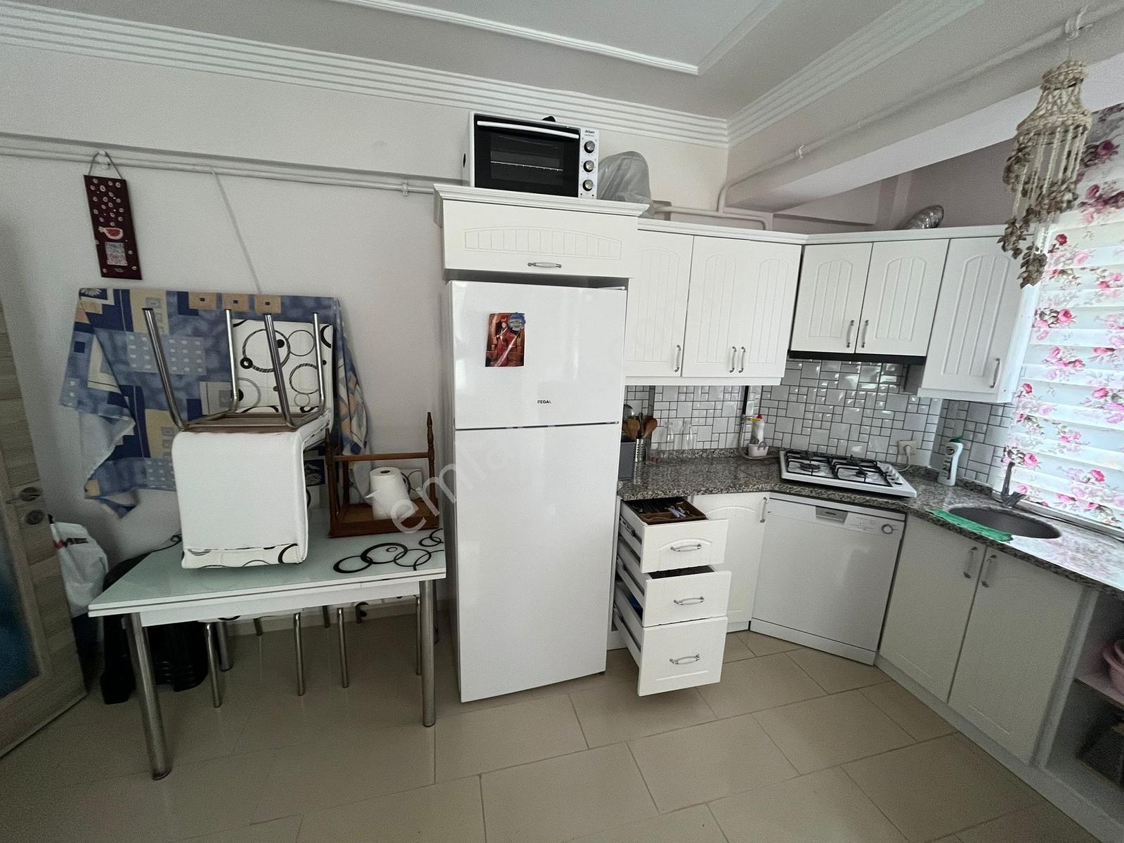 Arslan İnşaat Verandalı Bahçeli Denize Yakın 2+1 Köşe Daire - Görsel 12