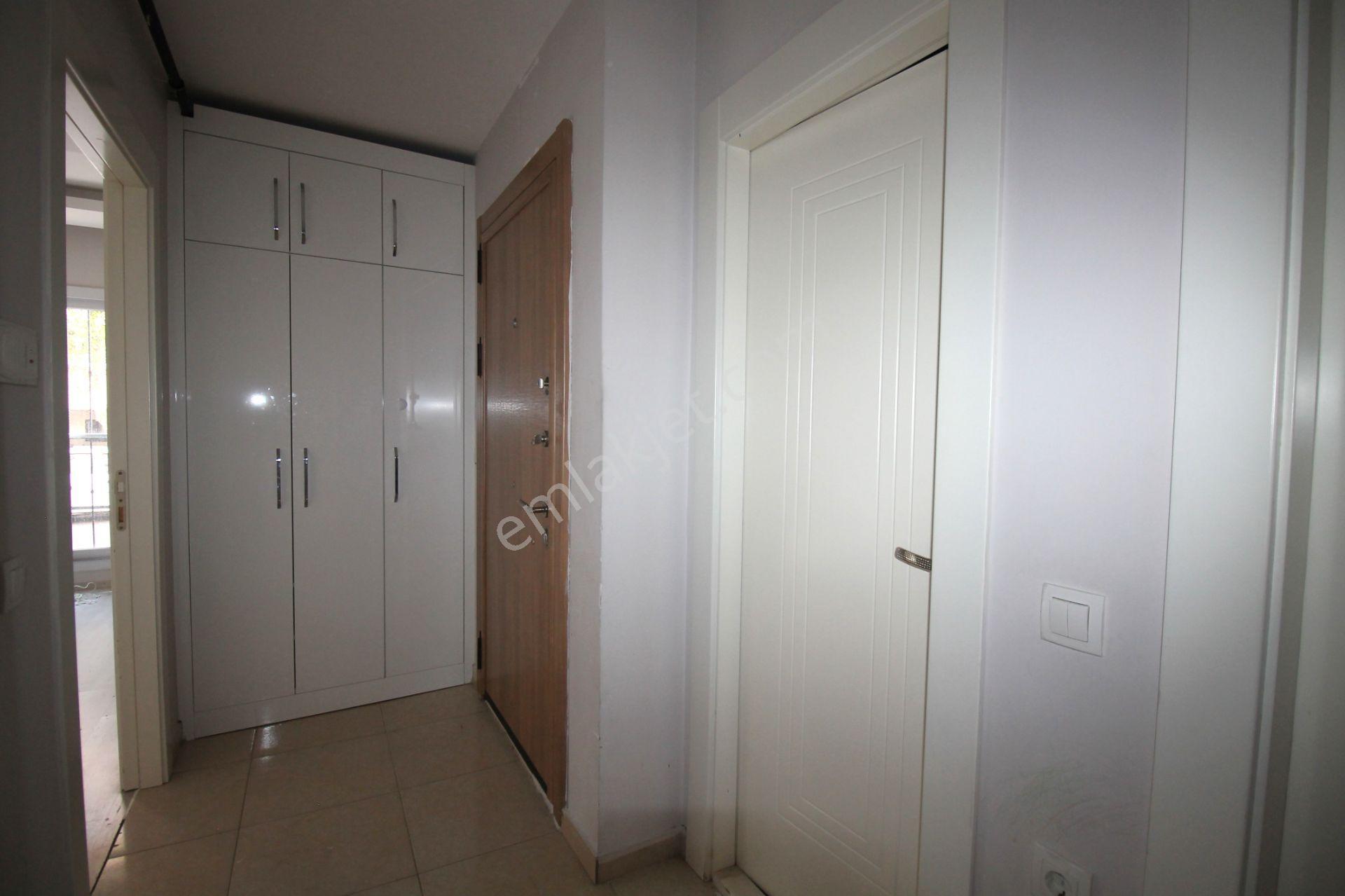 Retro’dan Aydınlıkevler’de Müstakil Tadında D.gazlı Kiralık 2+1 - Görsel 10