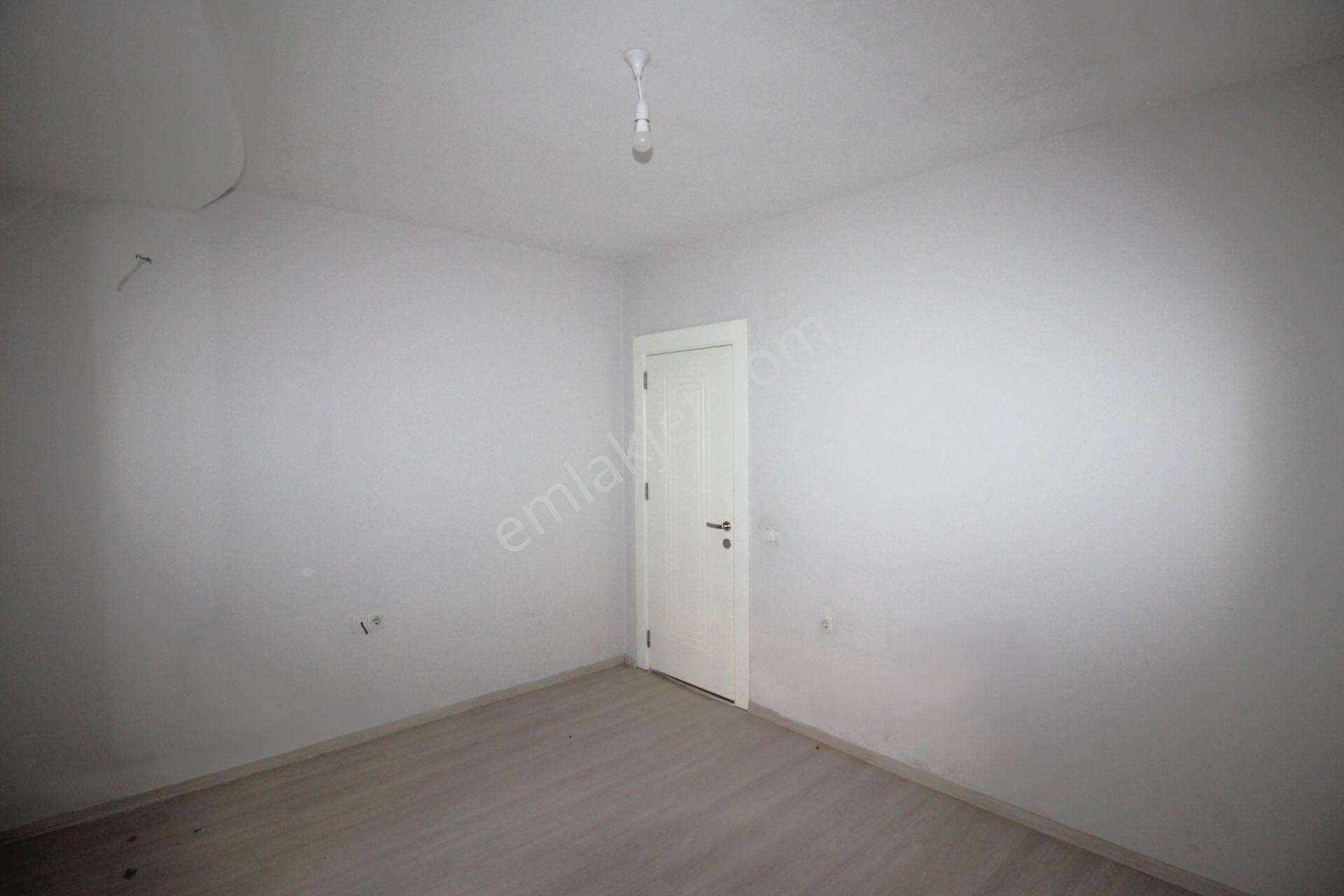 Retro’dan Aydınlıkevler’de Müstakil Tadında D.gazlı Kiralık 2+1 - Görsel 9