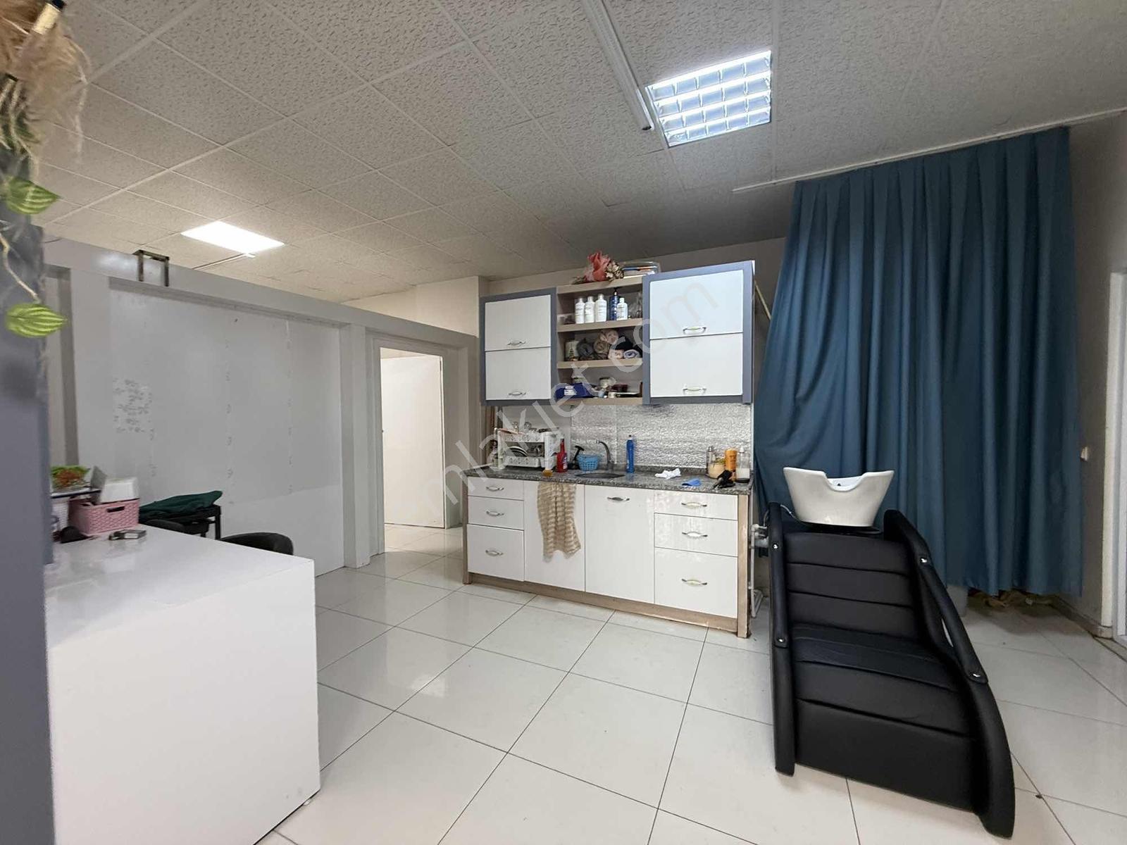 Çakmak Cadde Üstü Kiralık 260 M2 Köşe Dükkan Ofis - Görsel 5