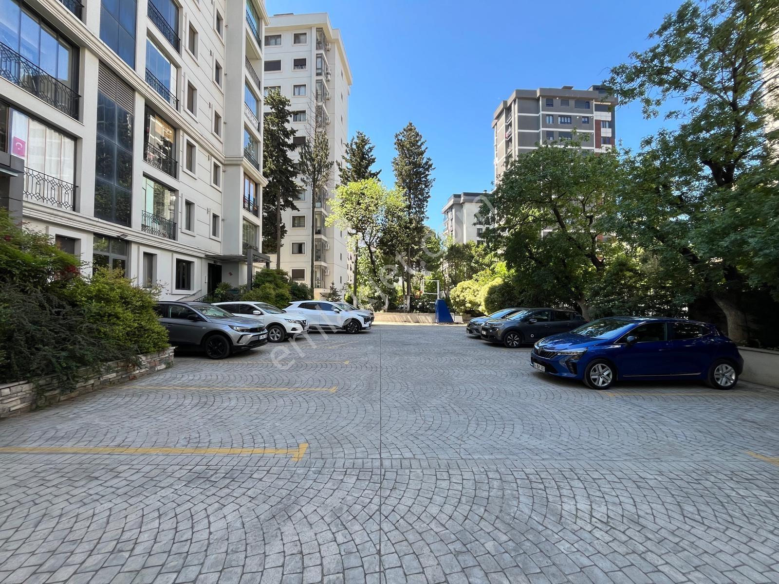 Kozyatağı'nda Prestijli Binada Çift Balkonlu E.banyolu 2+1 Boş - Görsel 25