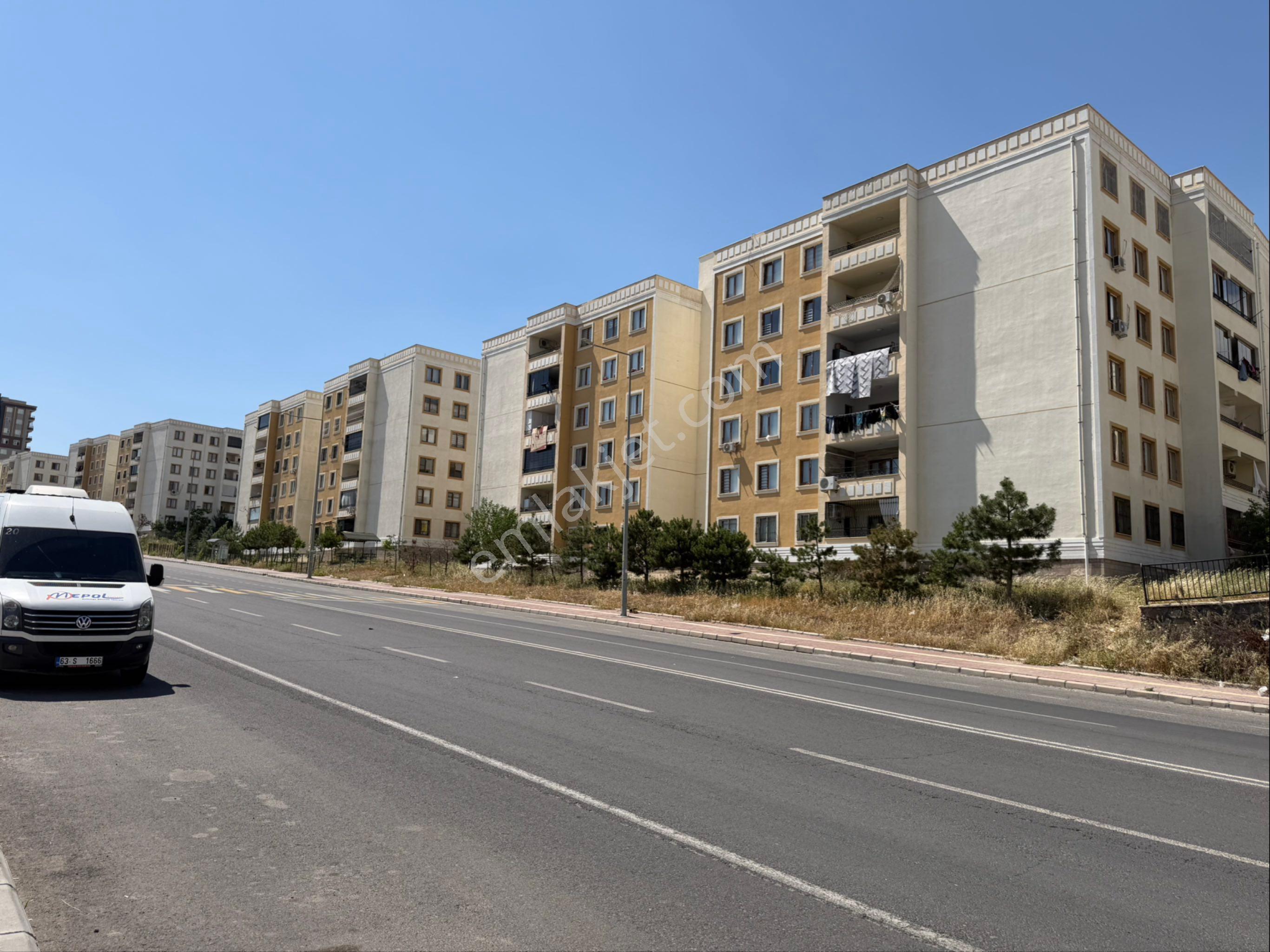 Cadde Seyran’dan Satılık Yol Cepheli Sarı Toki 2+1 Daire - Görsel 18
