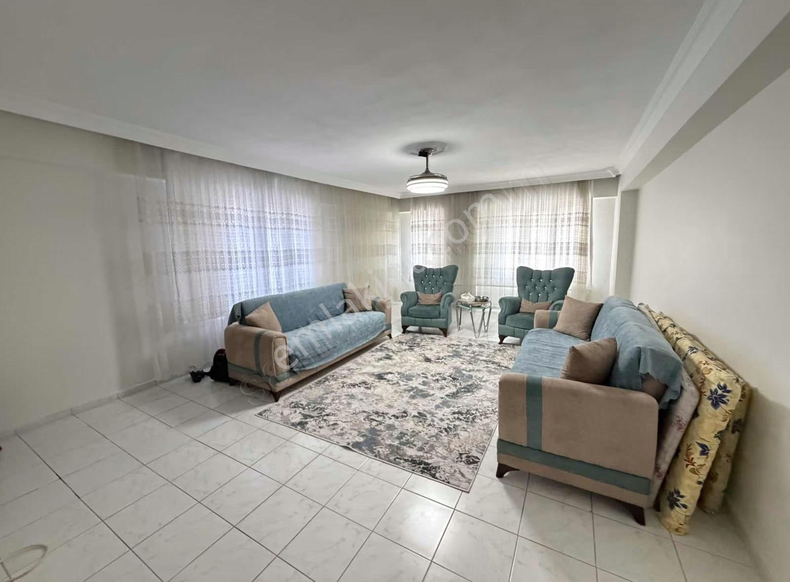 Turan Gayrimenkul'den Ceza Evi Üst Köşe Satılık 3+1 Daire