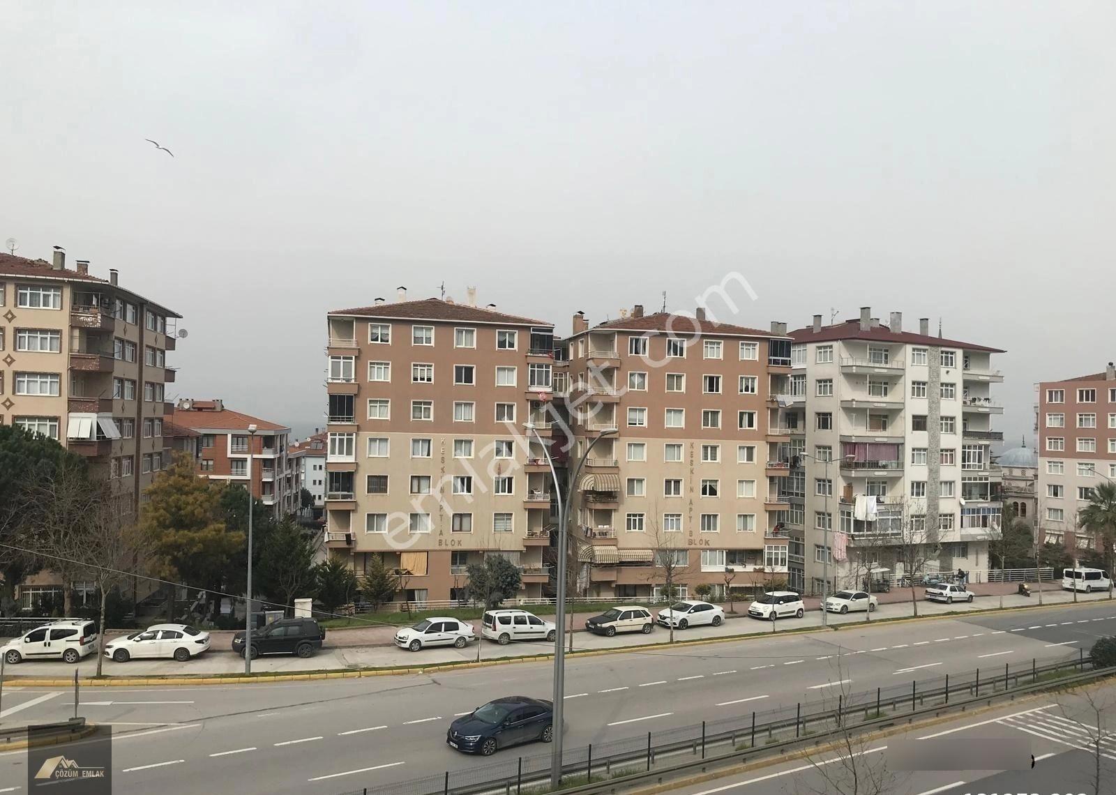 Kocaeli Karamürsel 4 Temmuz Mahallesi Satılık 3+1 Ara Kat Daire