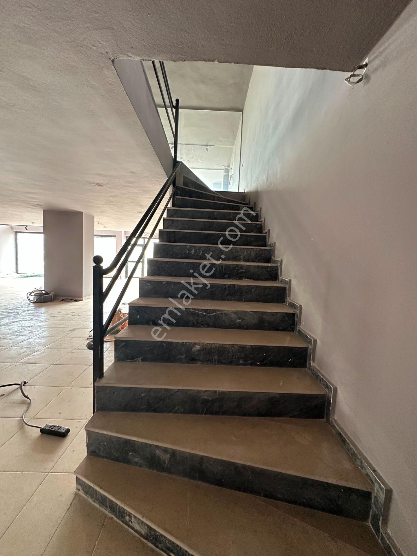 Kepez Devlet Hastanesine Komşu 1.000 M2 Kiralık Dükkan - Görsel 8