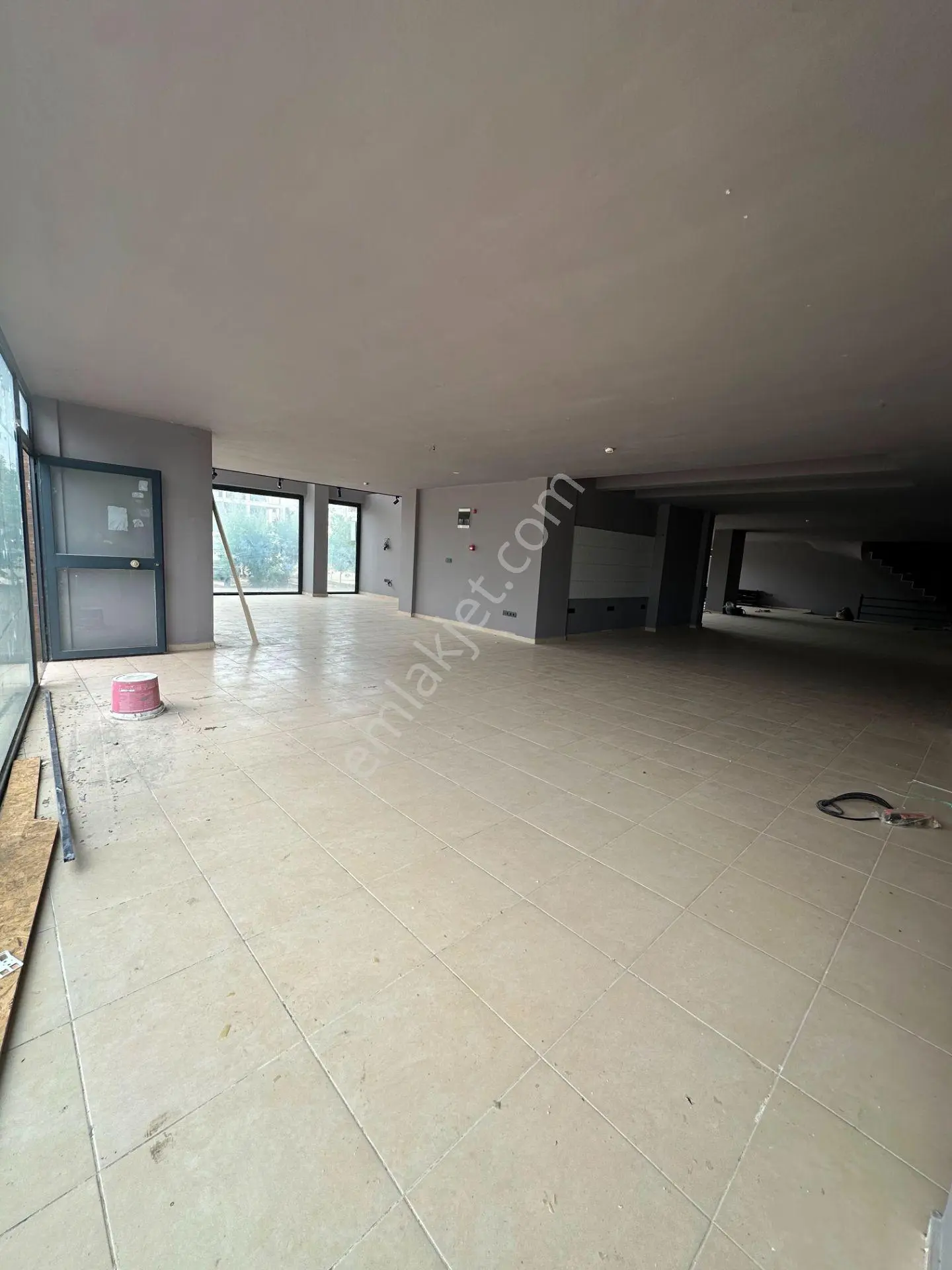 Kepez Devlet Hastanesine Komşu 1.000 M2 Kiralık Dükkan - Görsel 2