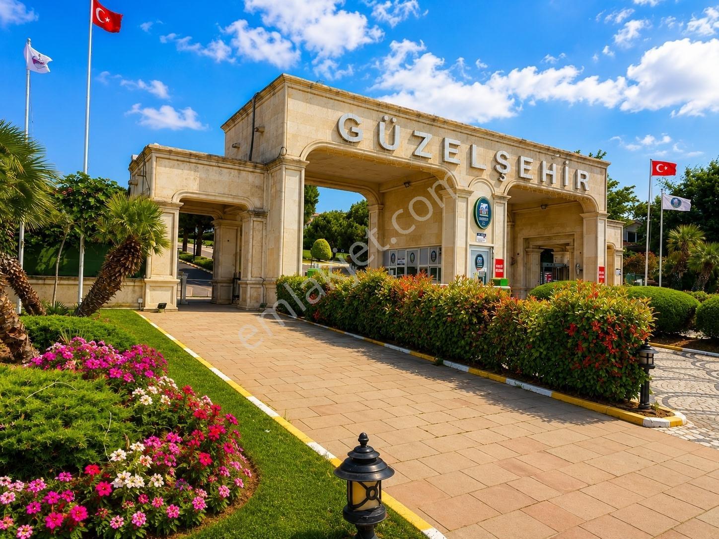 Büyükçekmece Güzelşehir Sitesinde Yenilenmiş 4+2 Satılık Villa - Görsel 34
