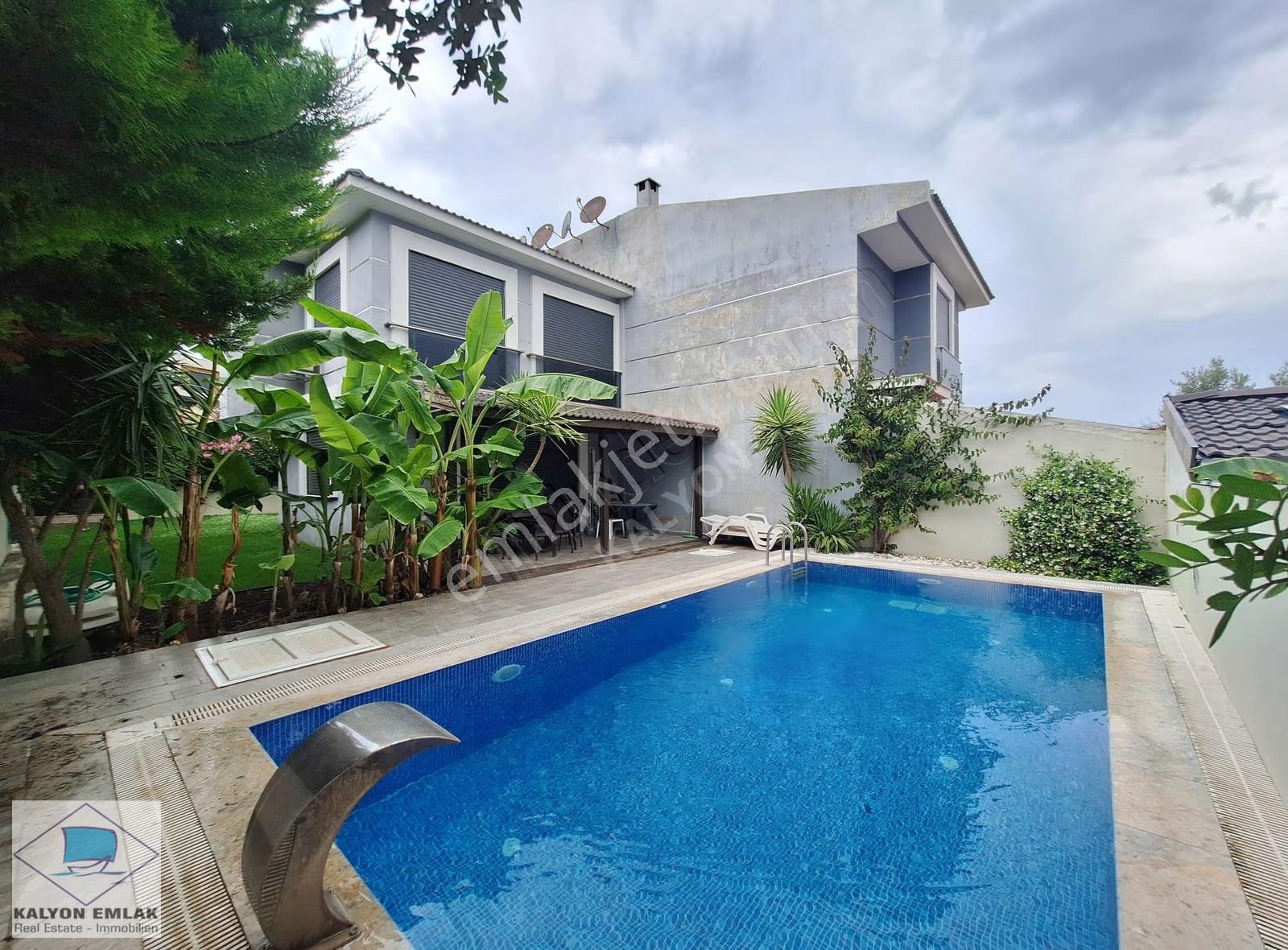 Çeşme Çiftlikköy' De Kalyon' Dan Müstakil Havuzlu Kiralık Villa - Görsel 17