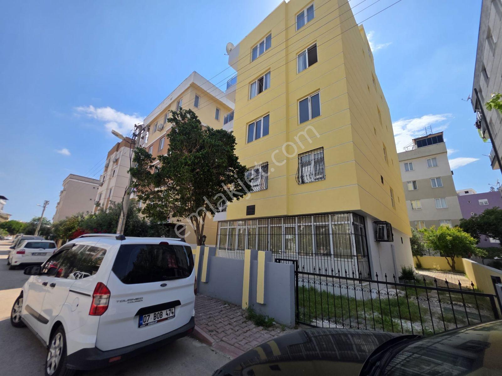 Gebizli De Satılık Eşyalı 2+1 Daire - Görsel 14