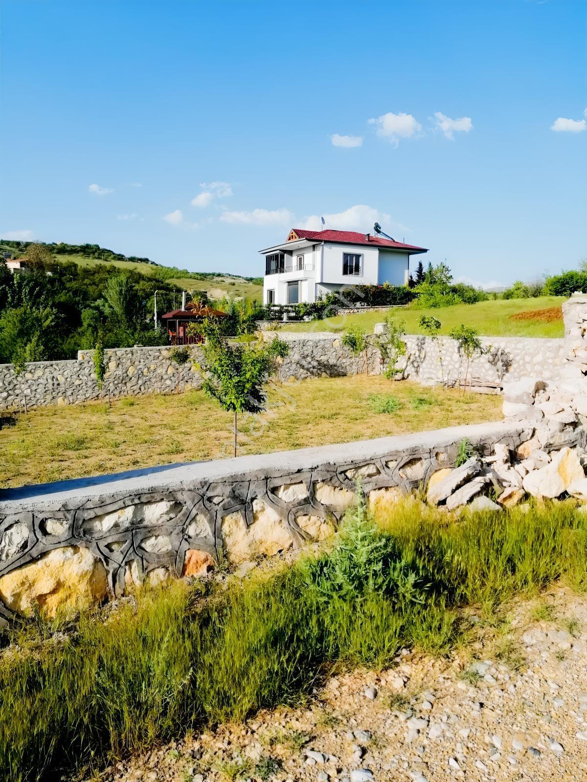 Hasan Akbulut'dan Gündüzbey'de Tek Tapu Villa İmarlı 716m2 Arsa - Görsel 9