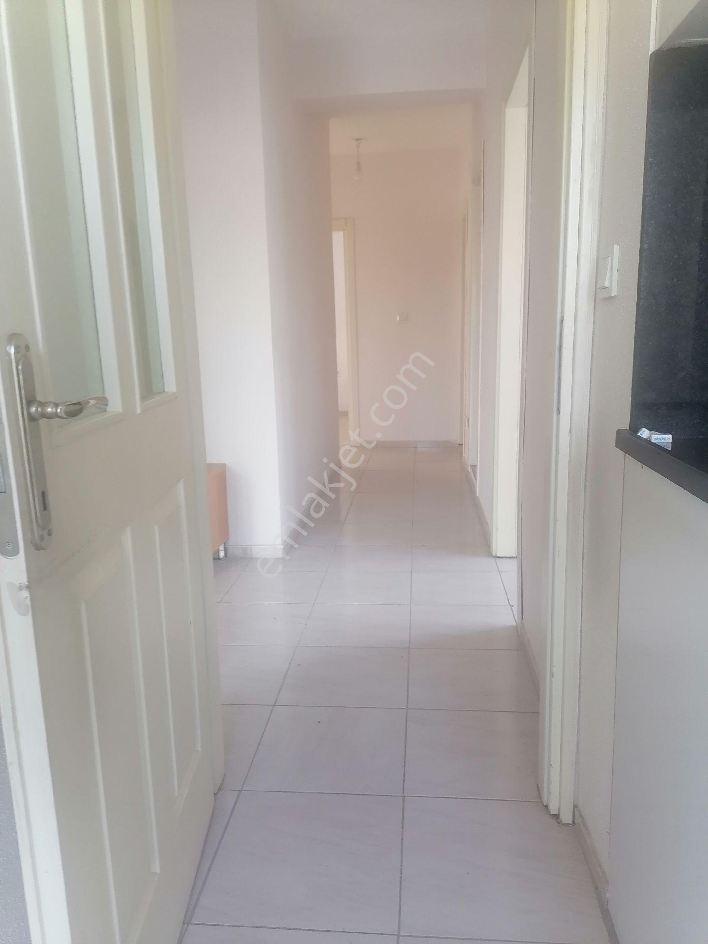 Ümraniye Çamlık Mahallesi İkbal Caddesi 3+1 Kiralık Yeni Bina - Görsel 19