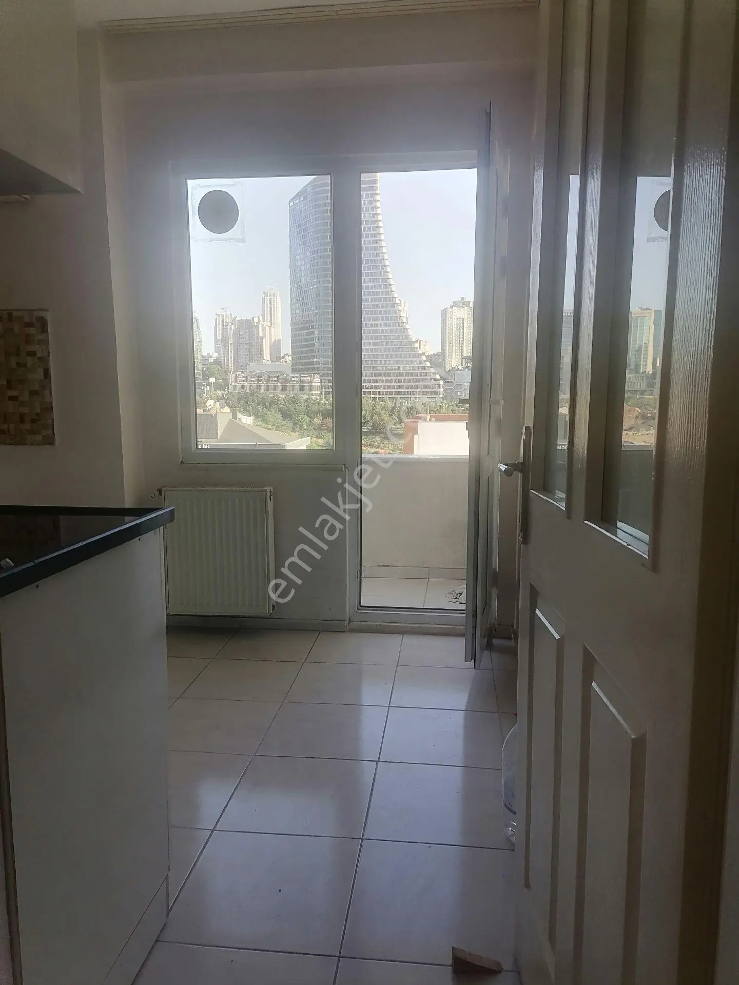 Ümraniye Çamlık Mahallesi İkbal Caddesi 3+1 Kiralık Yeni Bina - Görsel 3