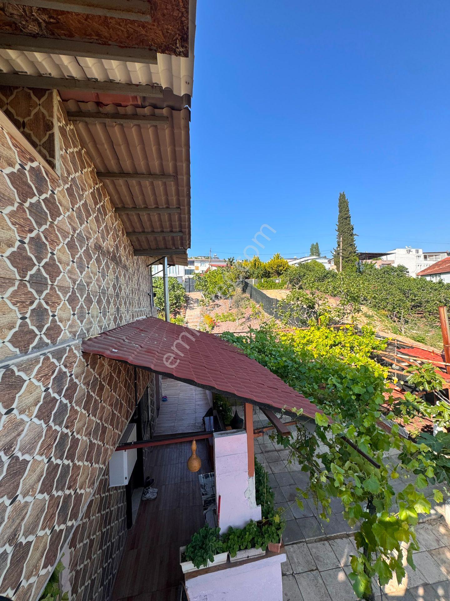 Dürdane 'de 3,5 Kat Villa İmarlı Arsa Üzerinde Müstakil Yaşam ! - Görsel 25