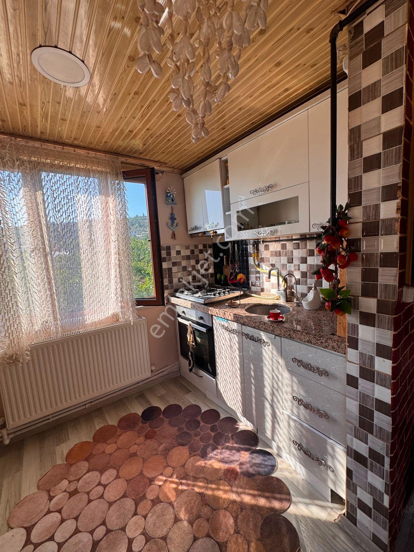 Dürdane 'de 3,5 Kat Villa İmarlı Arsa Üzerinde Müstakil Yaşam ! - Görsel 10