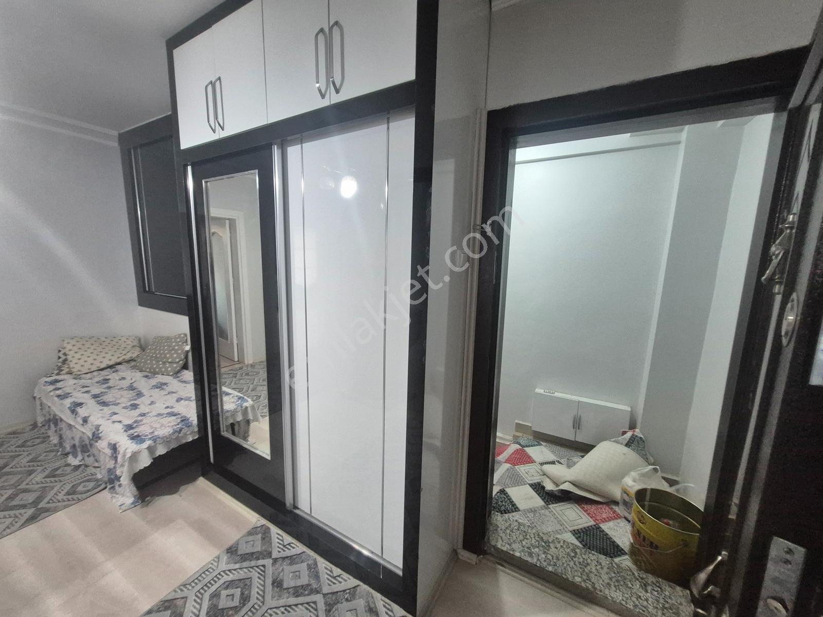 İlbey // Şuhut Merkez Garaj Caddesi Üzerinde Köşe Dükkan+daire - Görsel 23