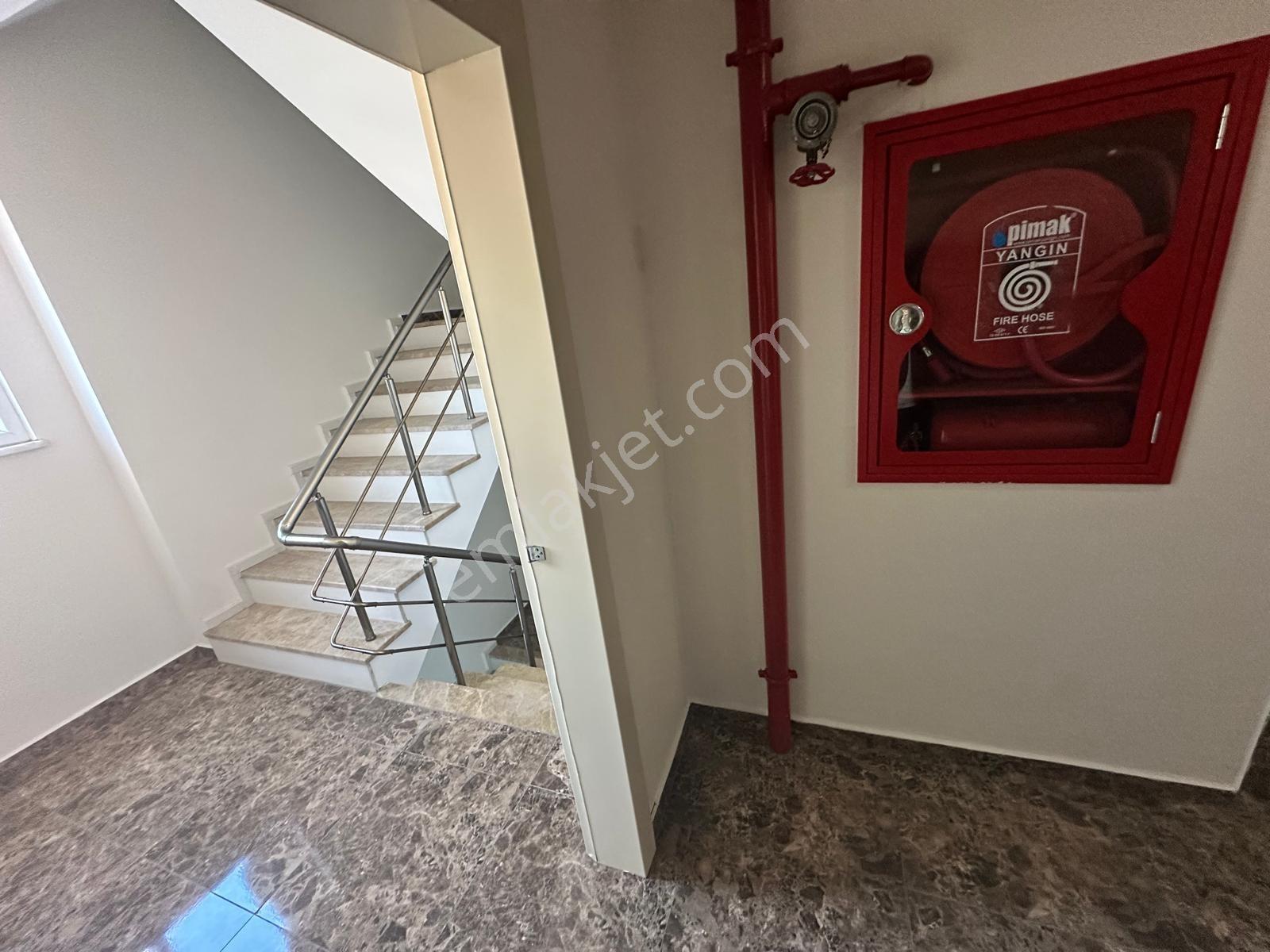 Pusula İnş.tan E.habibler Mah Sitede 90m2 Amerikan Mutfaklı 5kt - Görsel 24