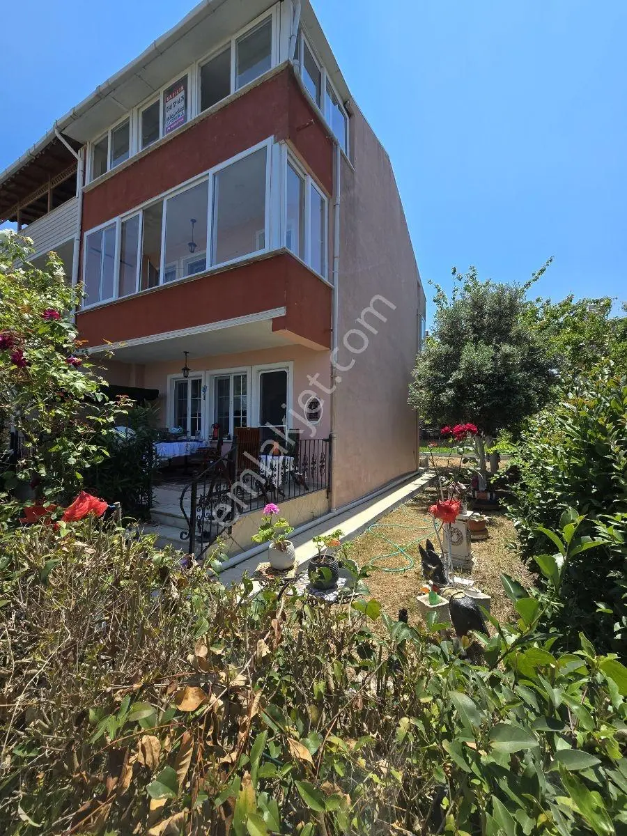 Site İçerisinde Satılık Yazlık - Görsel 4