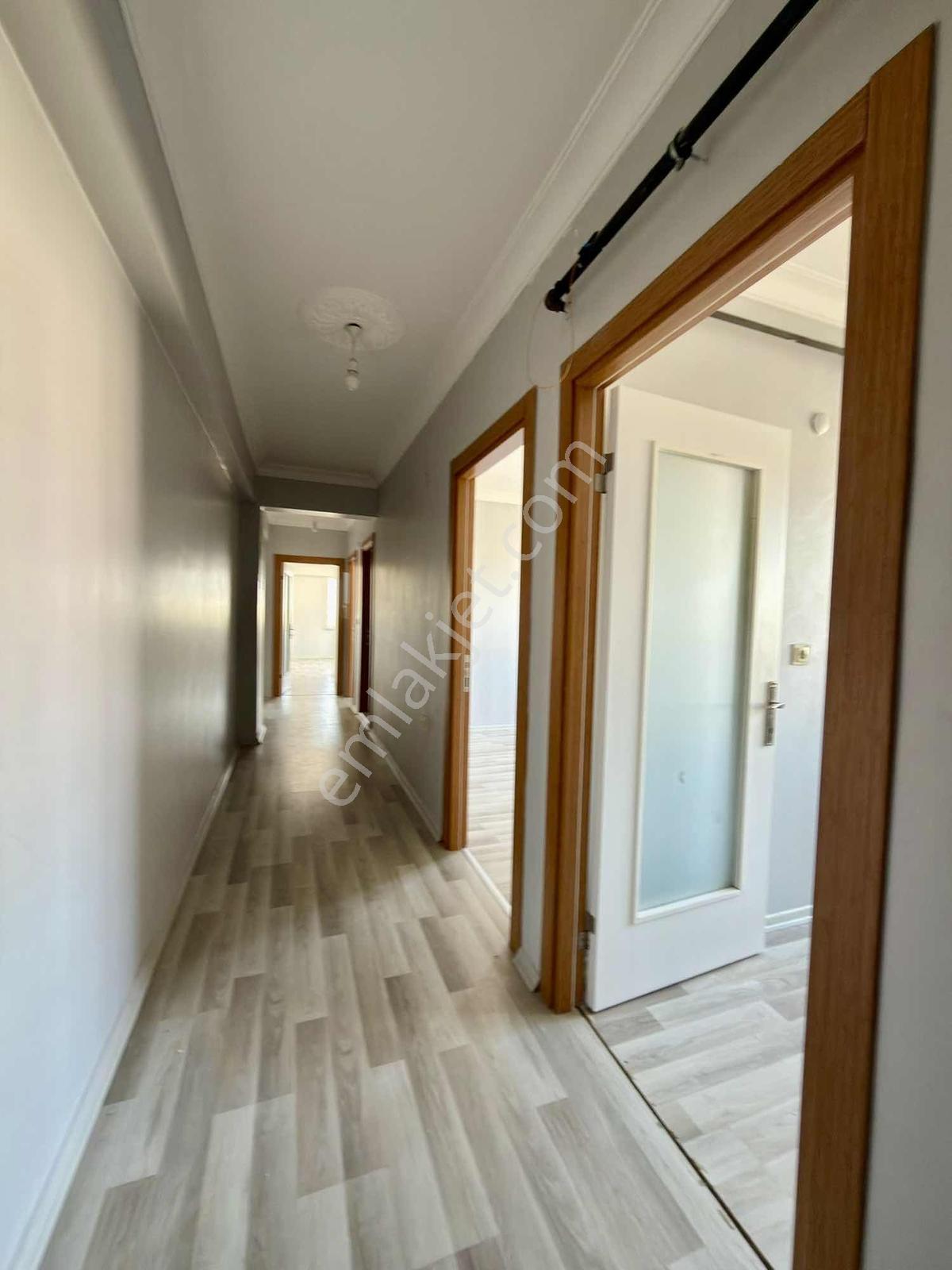 Satılık 7 Yıllık 2+1 95 Mt İskanlı Daire - Görsel 4