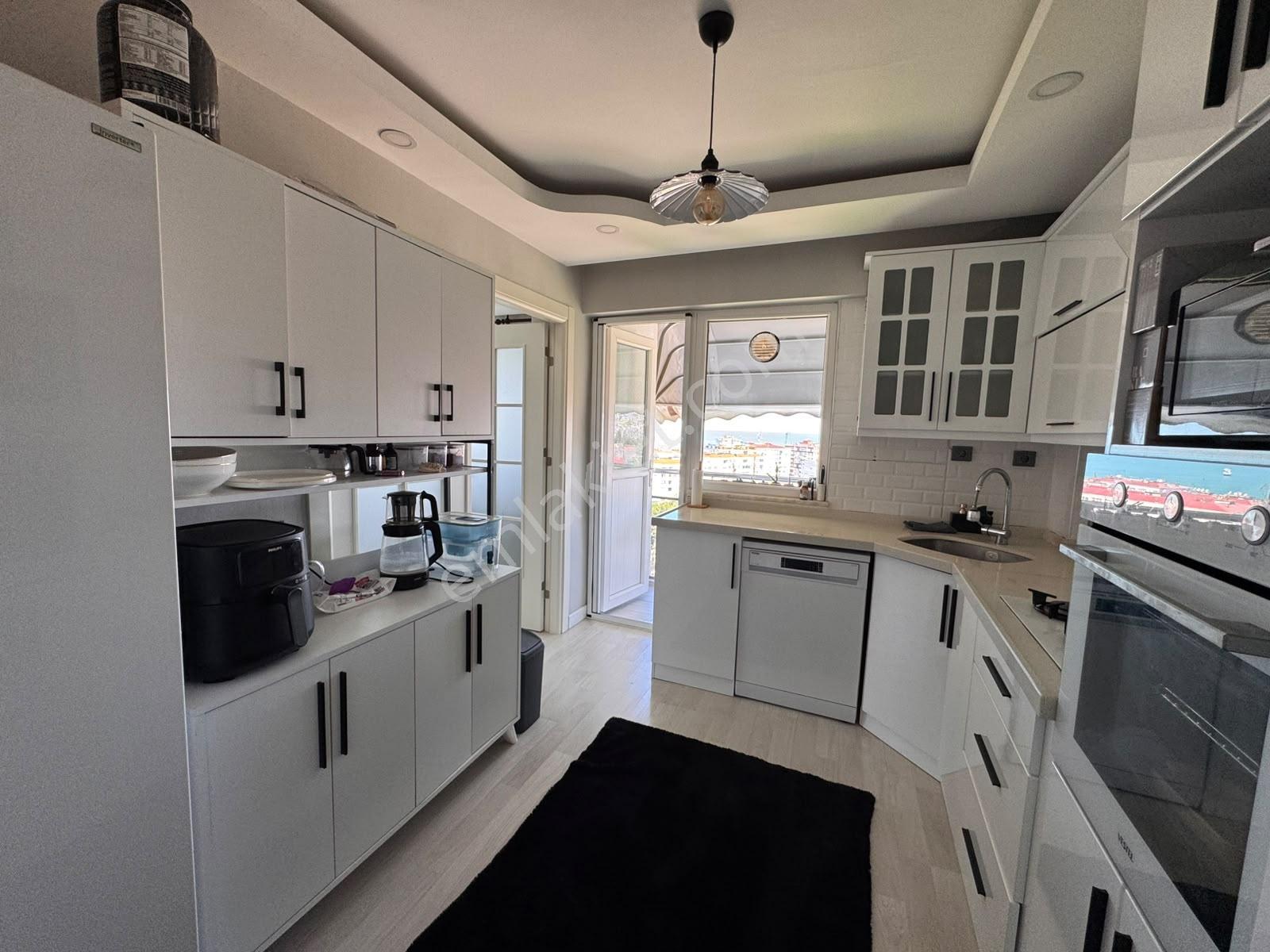 Remax Parla Deniz Manzaralı Merkezi Konumda İçi Sıfır 3+1 Daire - Görsel 8