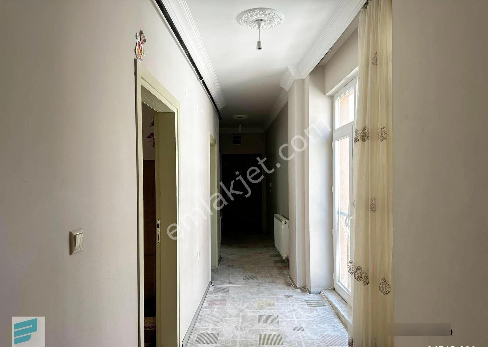 Cedit Mah.de Müstakil Garajı 2+1 Satılık Daire - Görsel 15