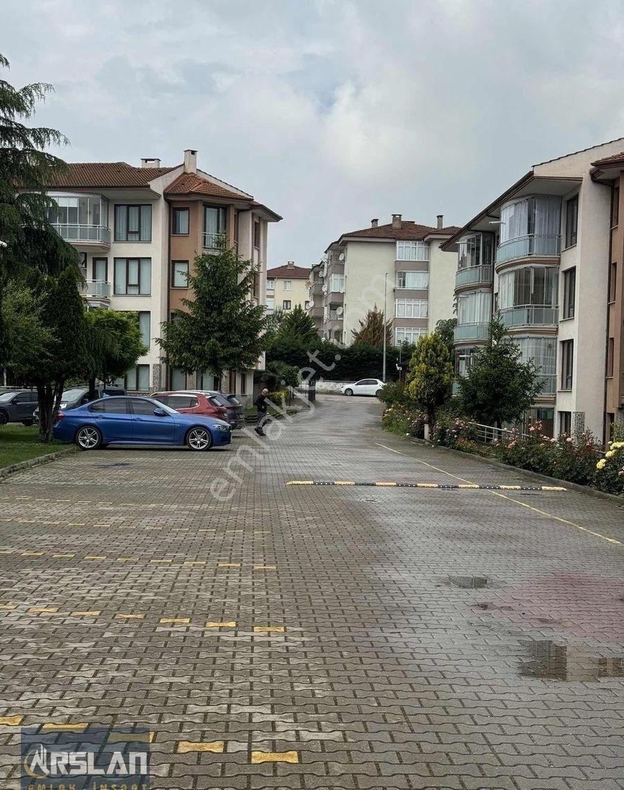 İnegöl Alanyurt Yeni Mah'de, Site İçi, 186m2, 4+1, Satılık Daire