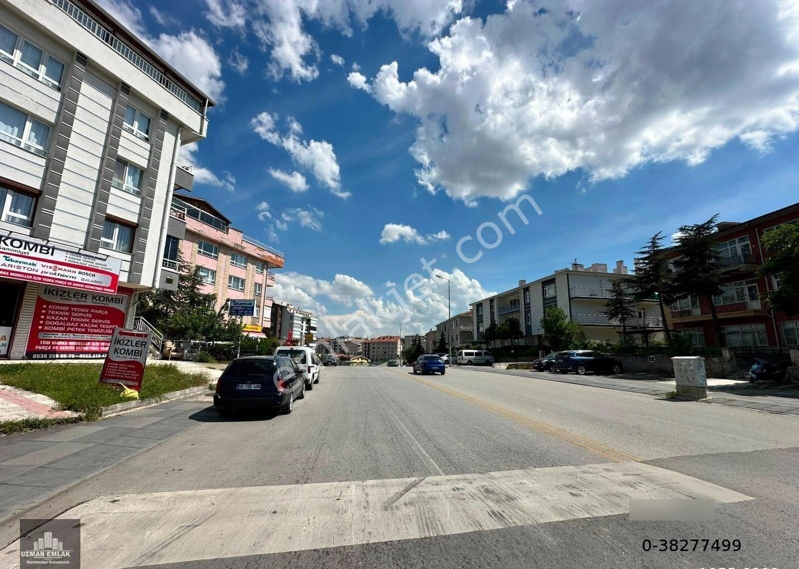 Uzman Emlak'dan Basın Cadde.üzeri 2.kat Konumunda Yüksek Giriş Eşyalı 3+1 Daire - Görsel 10