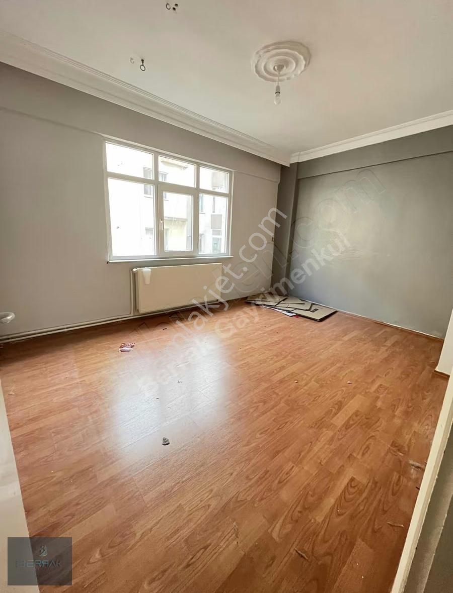 Çorlu Reşadiye Mah. De Satrale Yakın Kiralık 2+1 Daire - Görsel 8