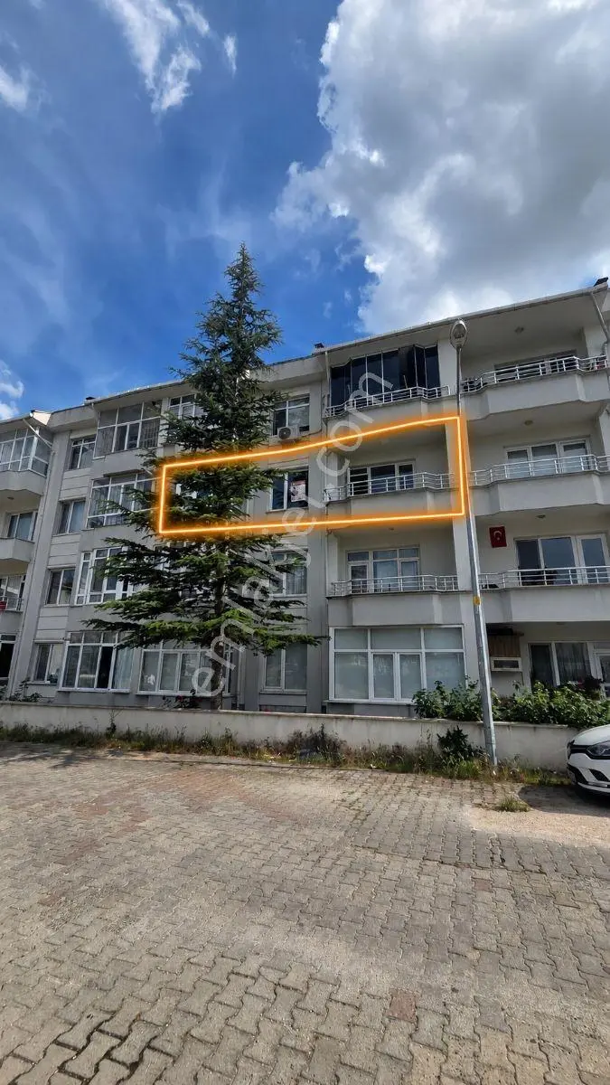Emlakyap Tan Karacaibrahim Mah. Satılık 3+1 Daire