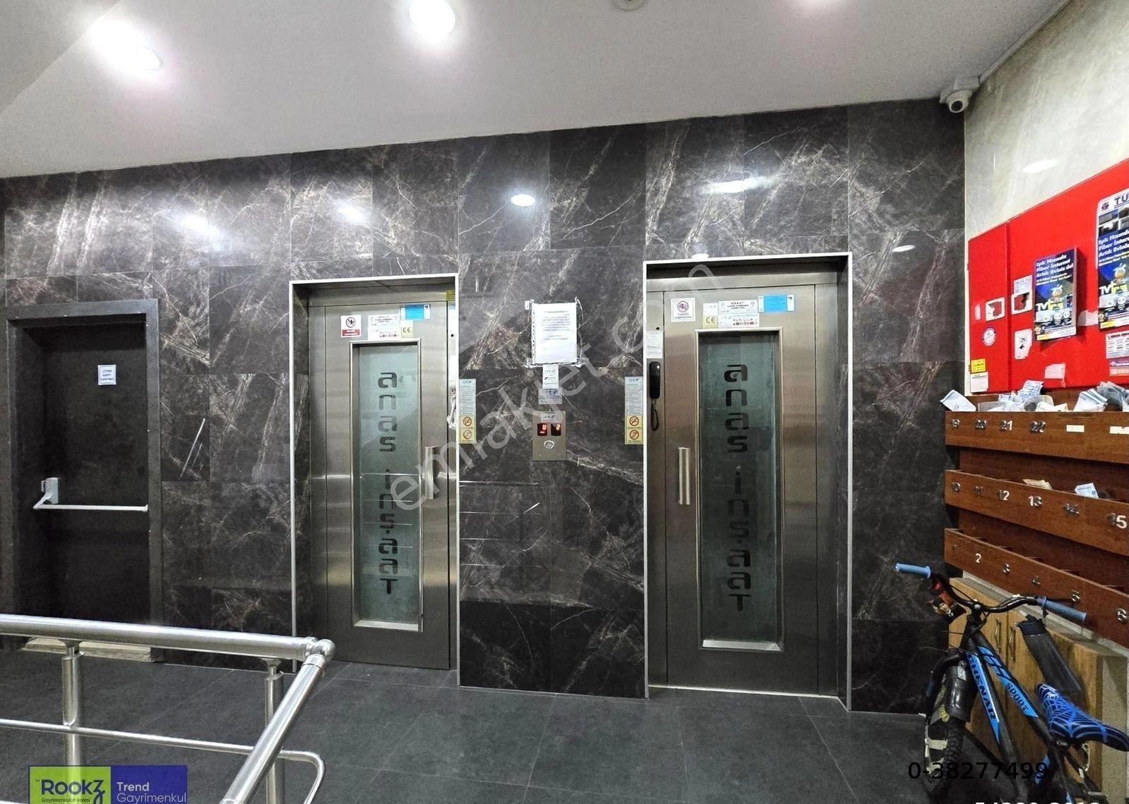 Çekmeköy Metroya Yakın, Otoparklı Ferah 2+1 Satılık Daire - Görsel 3