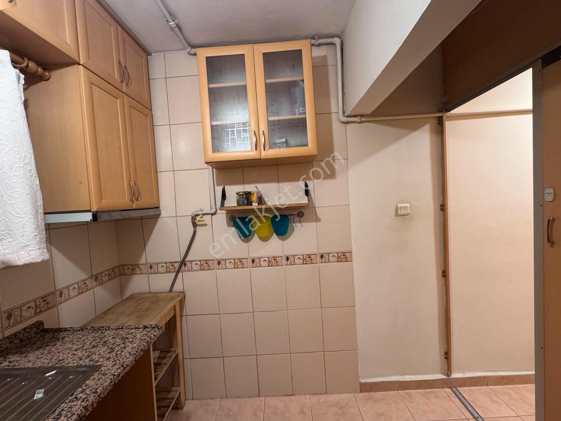 Merdivenköy Oray Sitesinde Satılık 2+1 Balkonlu Daire - Görsel 11