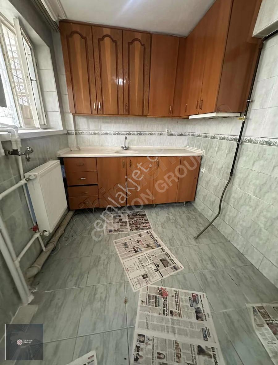 Fesleğen Mah. Kiralık 2+1 Yarı Bodrum Daire - Görsel 2