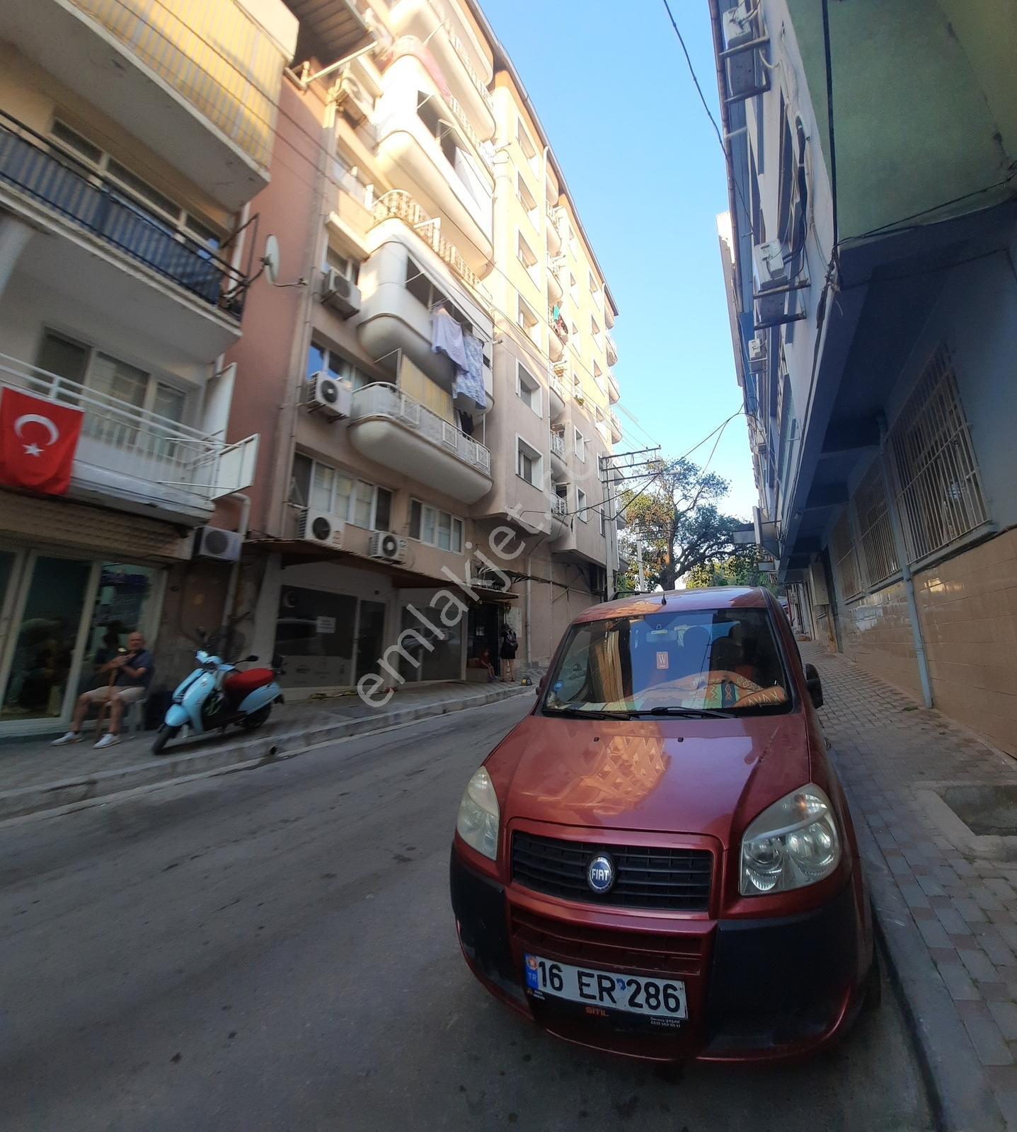 Bozyaka Hastanesi Giriş Kapısı Karşında Cad.ye 10m. Bacalıdükan - Görsel 7