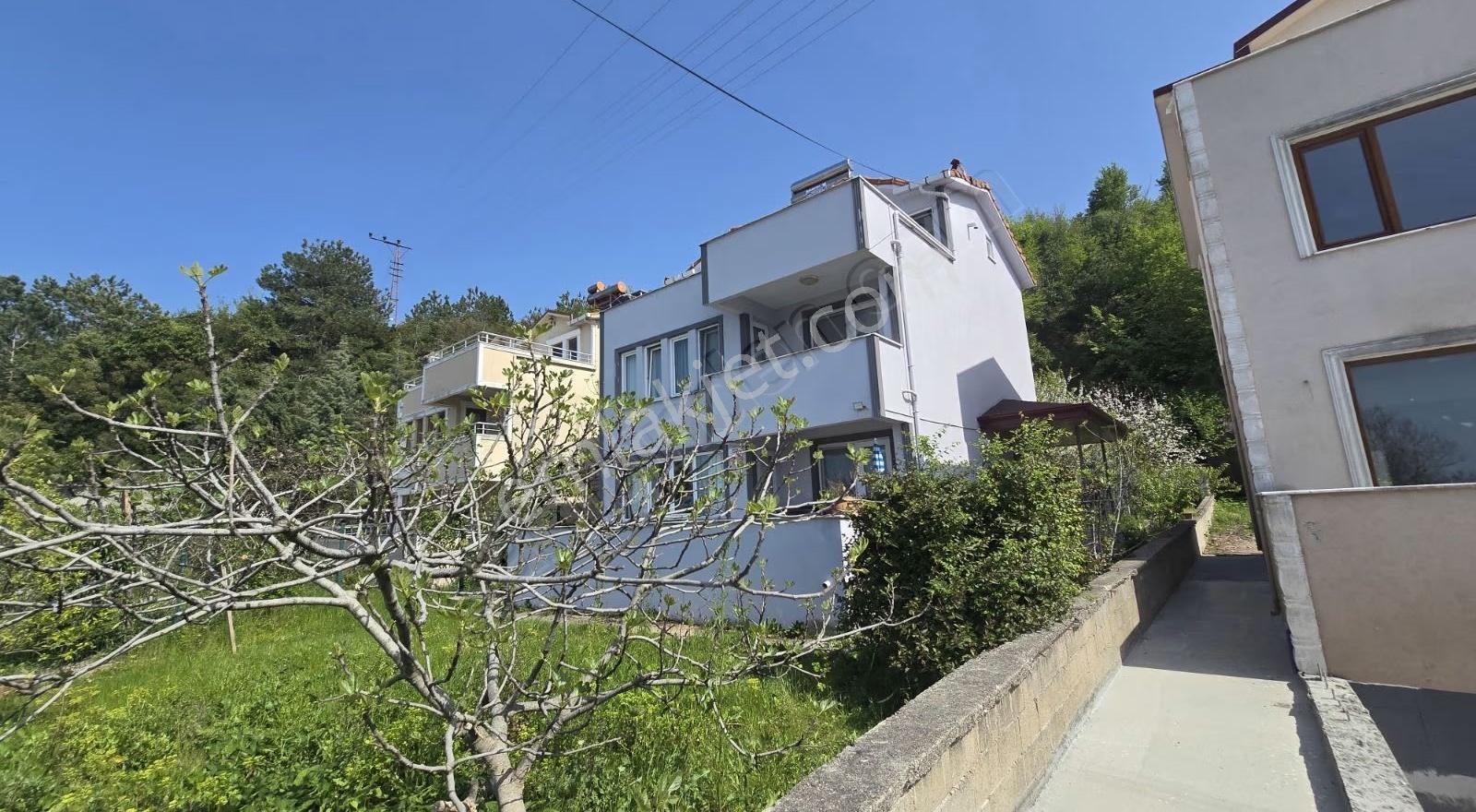Cide İlkim Emlak'tan Denize Sıfır Satılık Villa - Görsel 12