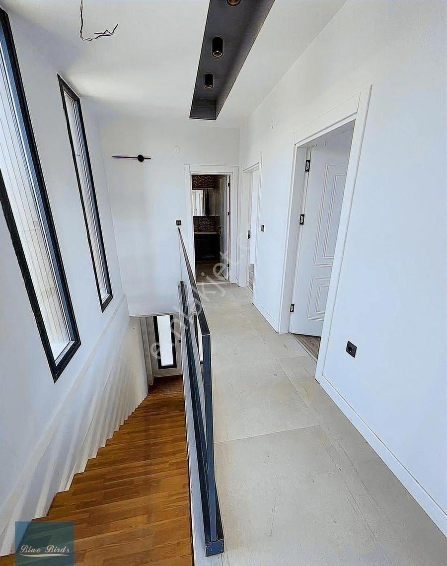 Kuşadası Avm Bölgesi Kiralık Tek Müstakil Villa - Görsel 22