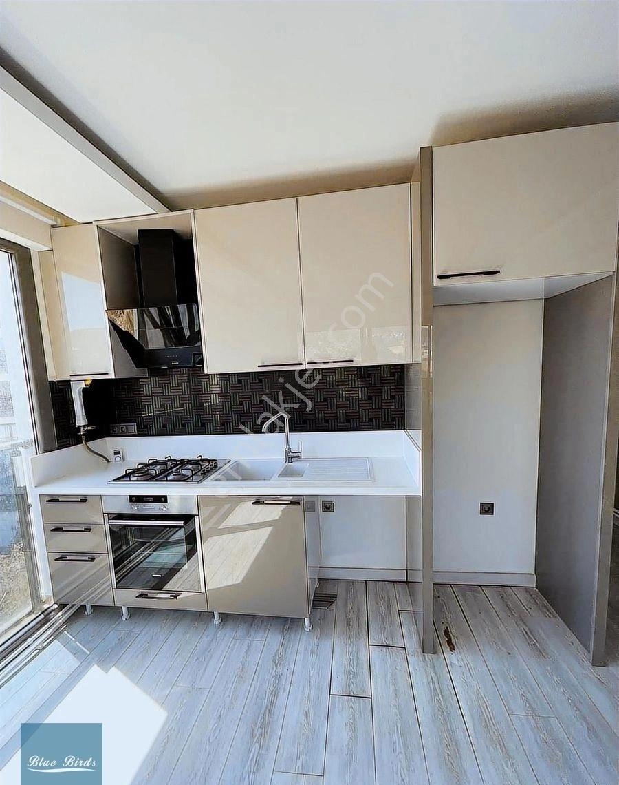 Kuşadası'nda Deniz Manzaralı 3+1 Daire - Görsel 7
