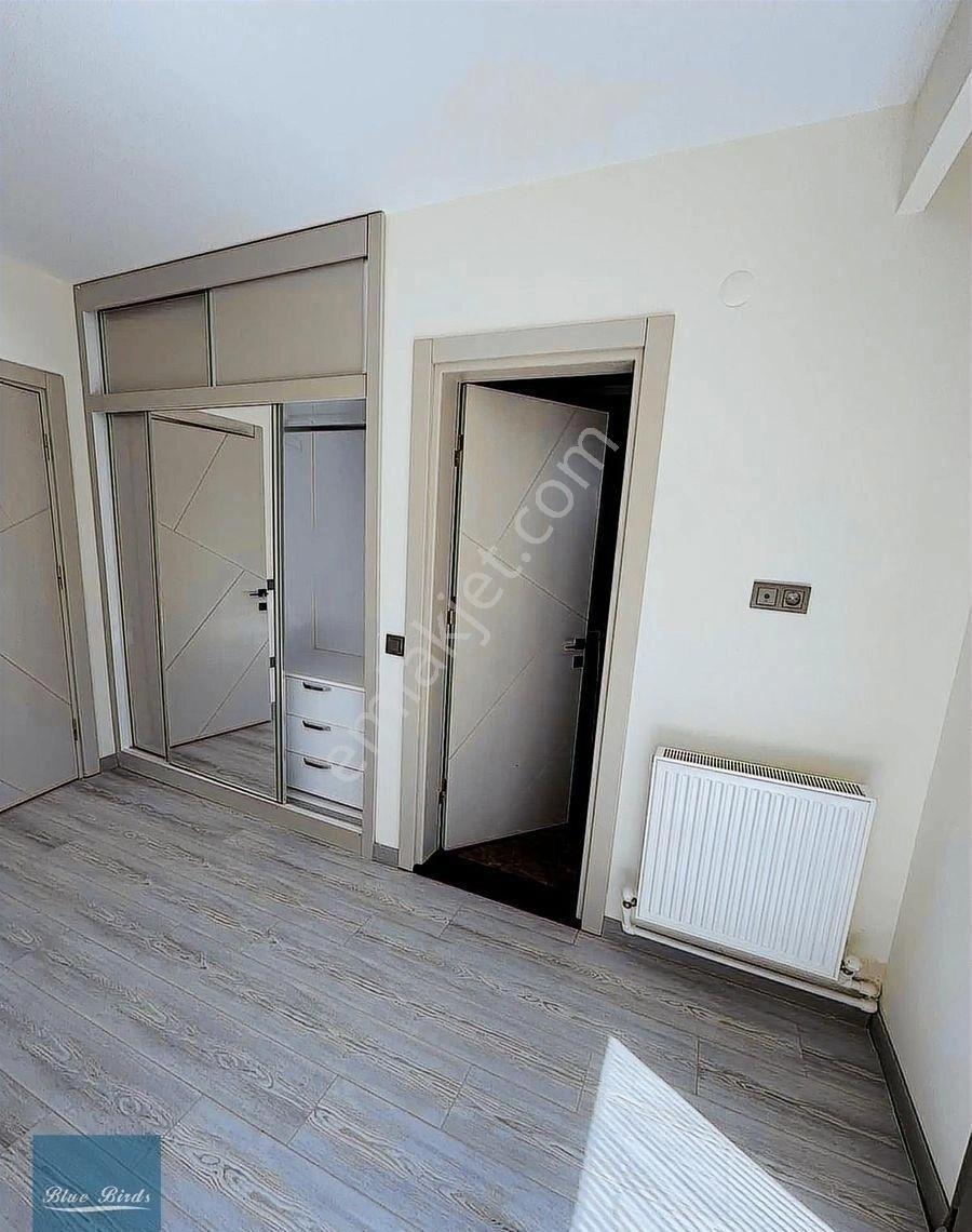 Kuşadası'nda Deniz Manzaralı 3+1 Daire - Görsel 11