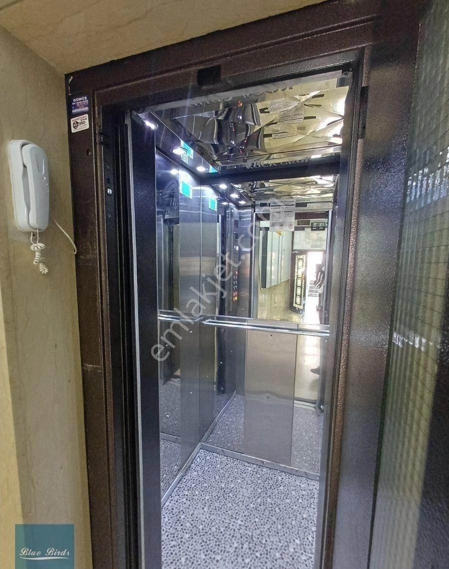 Kusadası Carsı Merkez Full Esyalı Arakat Daire. - Görsel 10