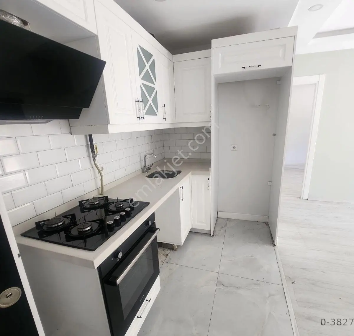 Kemerburgaz Merkezde 1+1 45 M2 Net Bahçe Kullanımlı Daire - Görsel 4