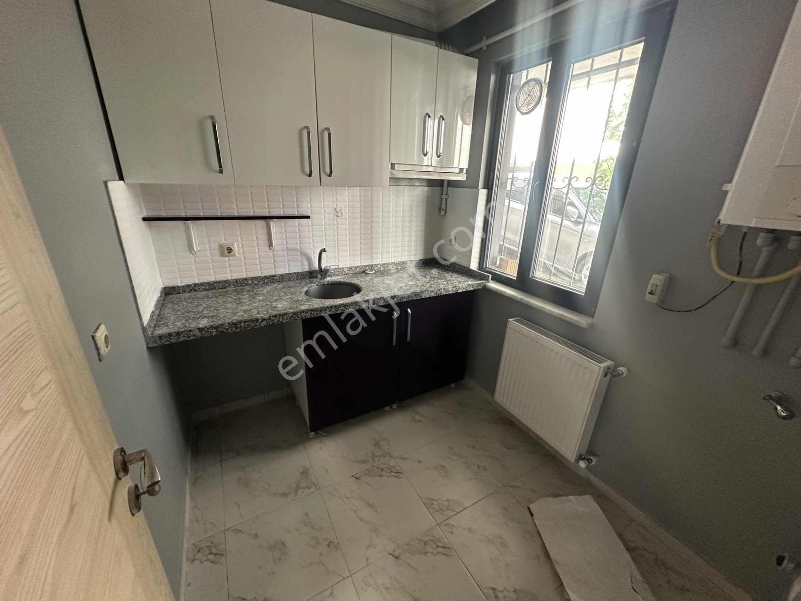 Çekmeköy Soğukpınar' Da Pratik Kullanışlı 1+1 Daire - Görsel 3