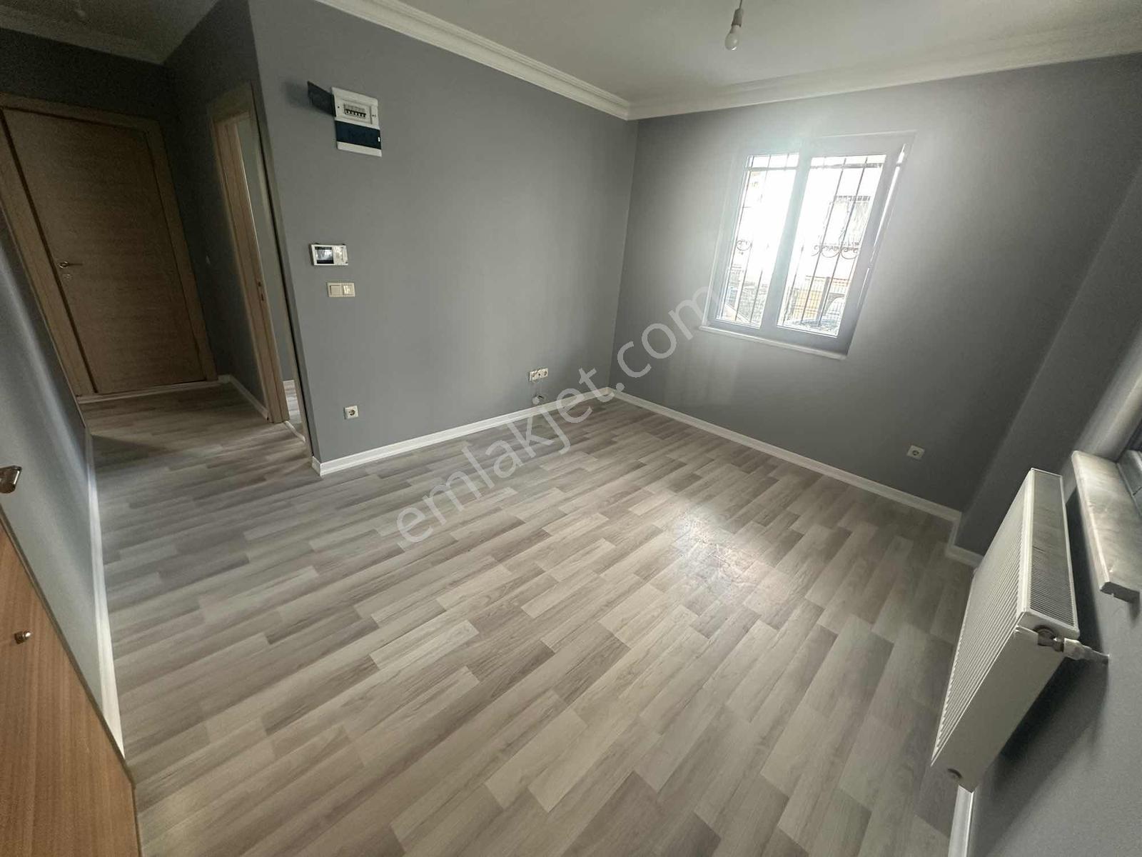 Çekmeköy Soğukpınar' Da Pratik Kullanışlı 1+1 Daire - Görsel 11